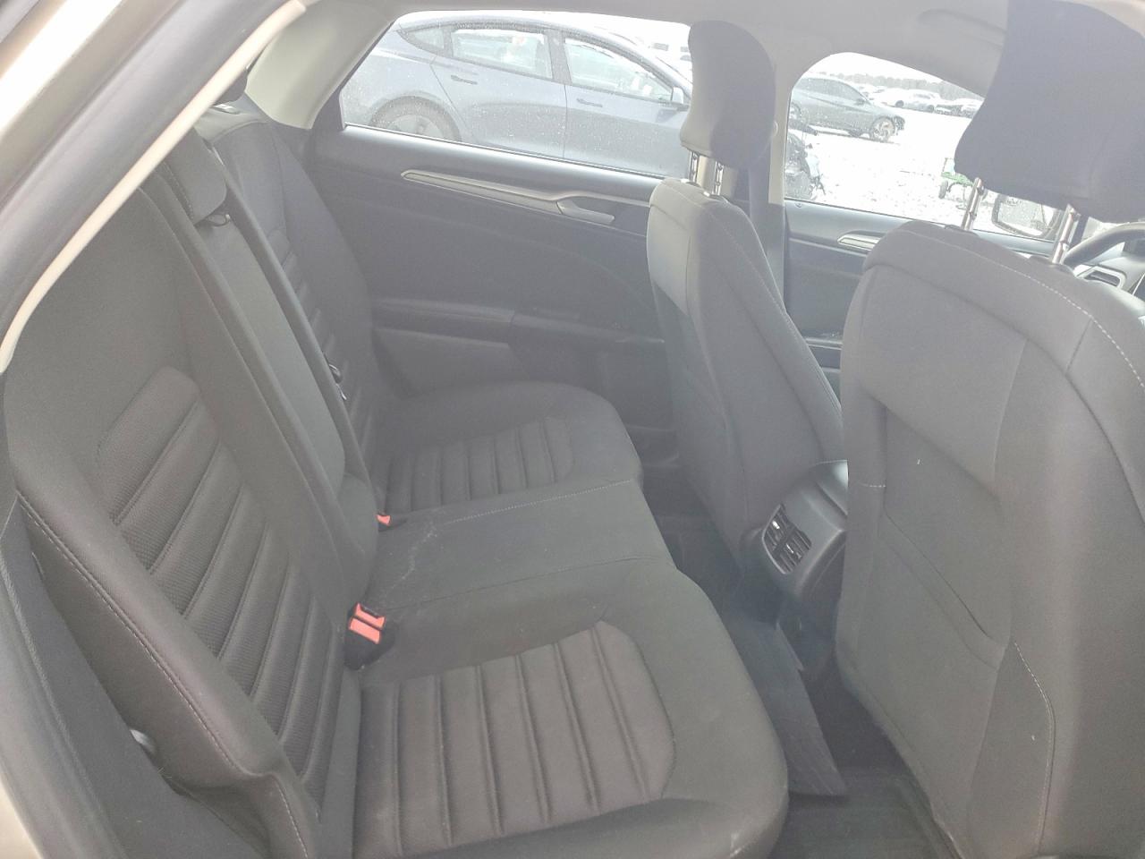 2017 FORD FUSION SE photo 10