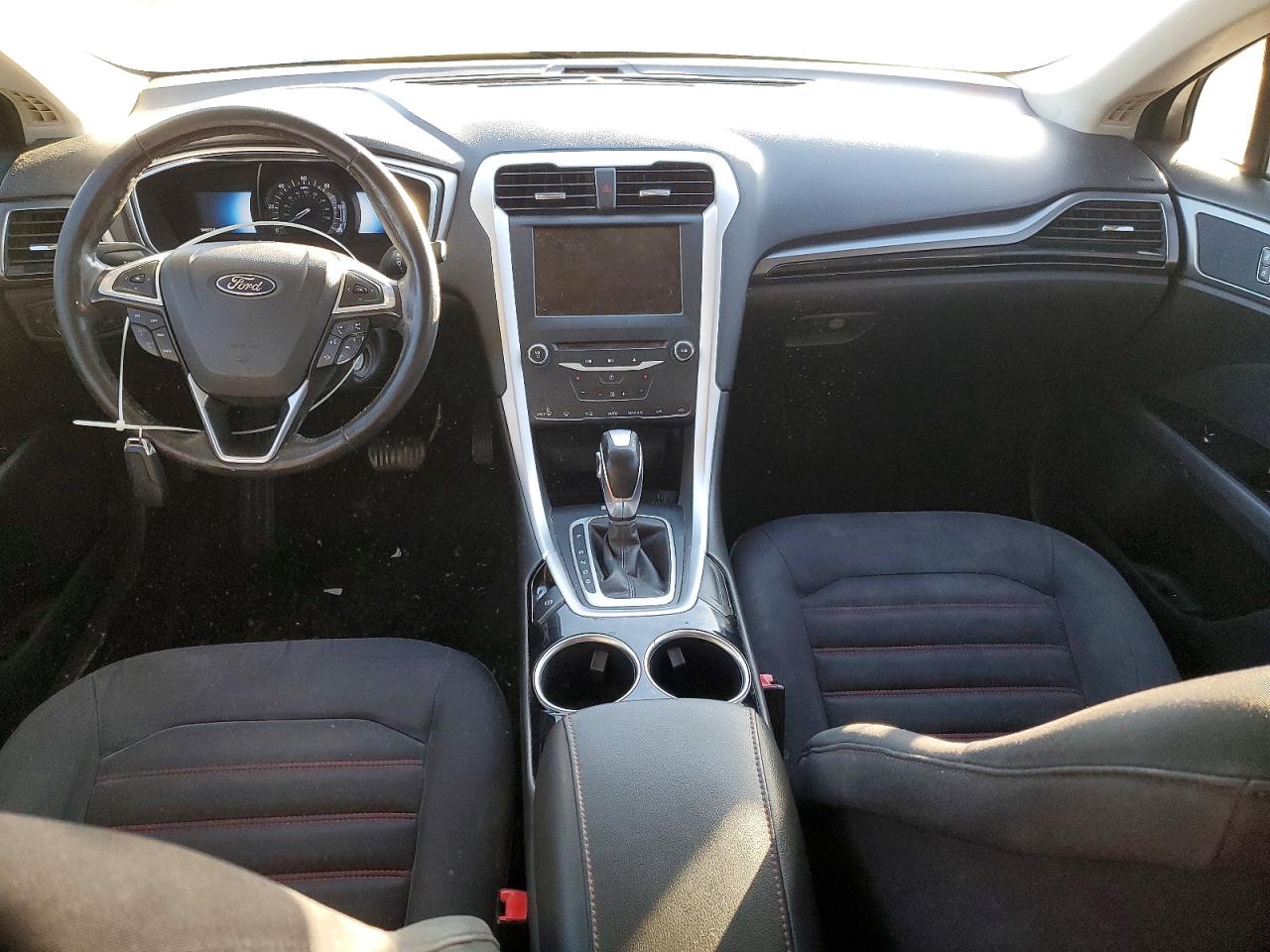 2013 FORD FUSION SE photo 8