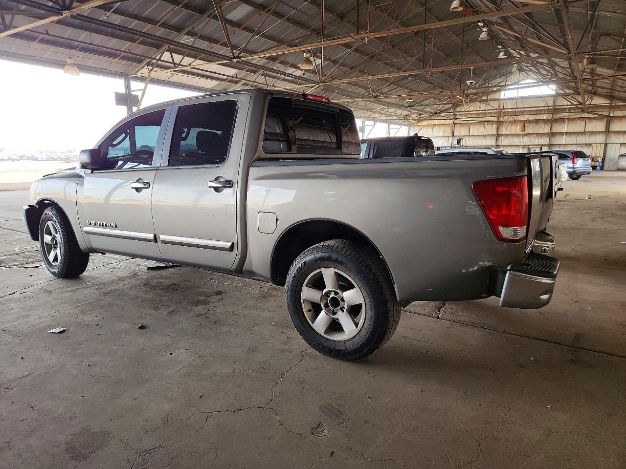 2006 NISSAN TITAN XE photo 2