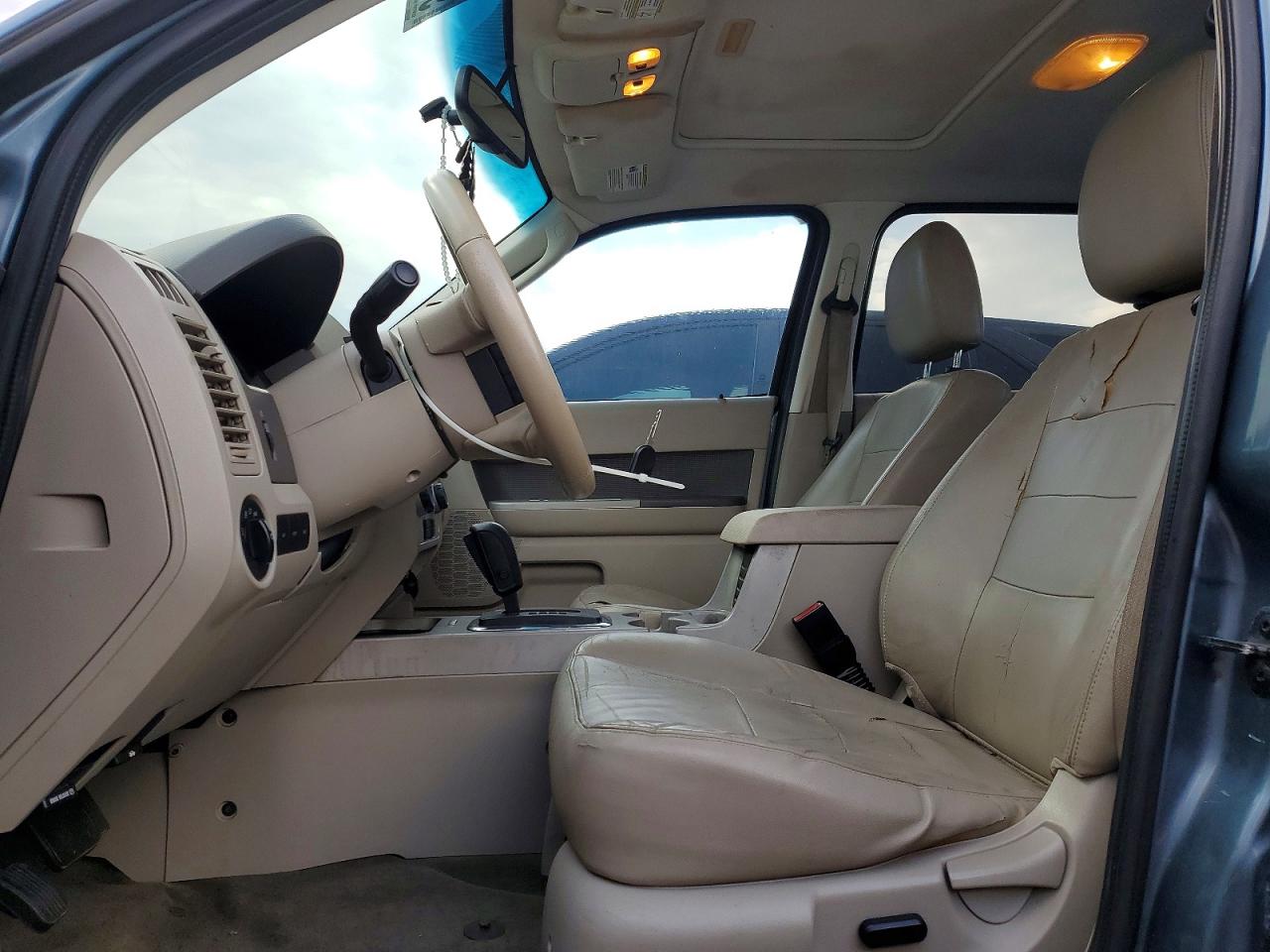 2012 FORD ESCAPE XLT photo 7