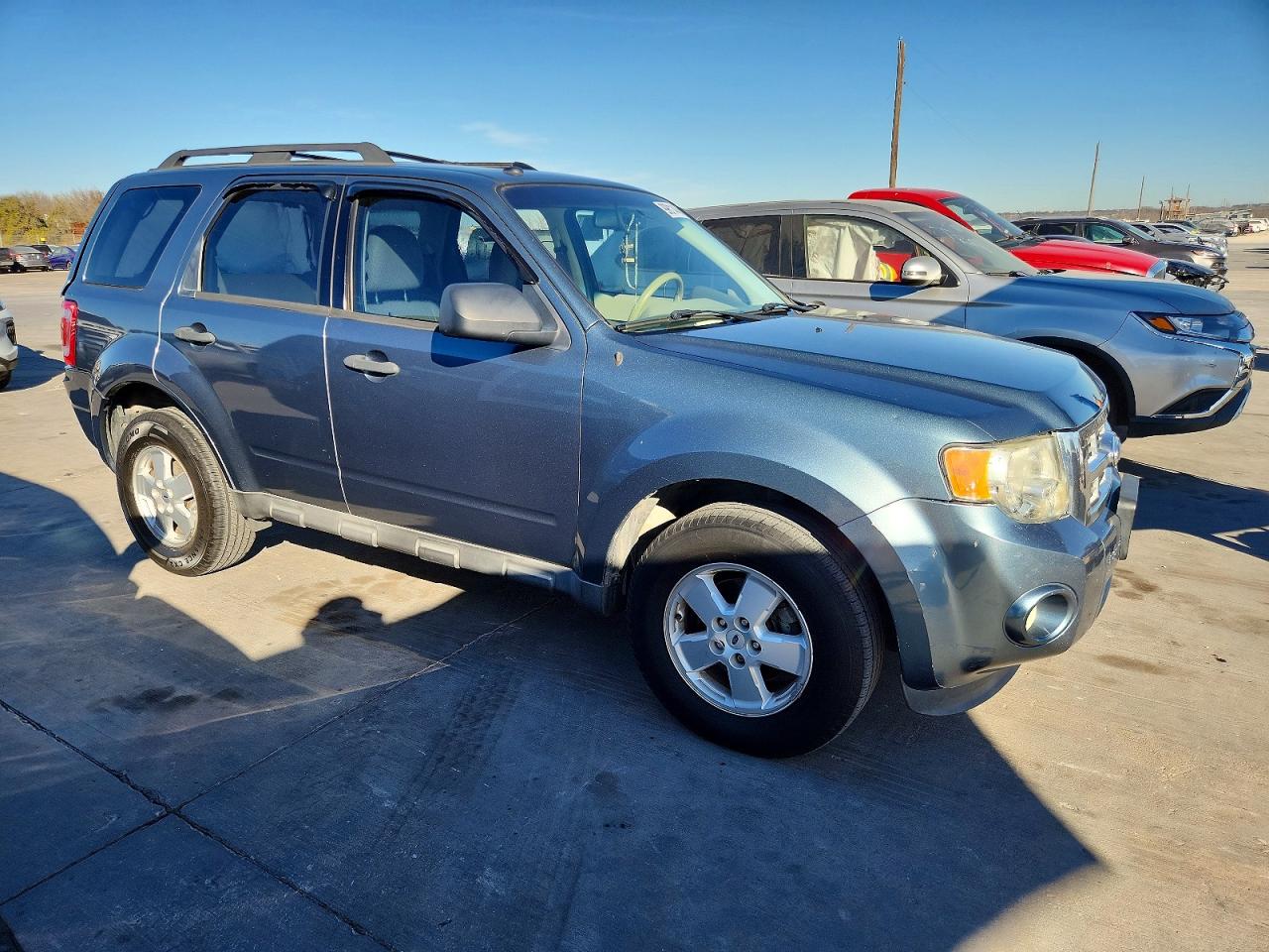2012 FORD ESCAPE XLT photo 4