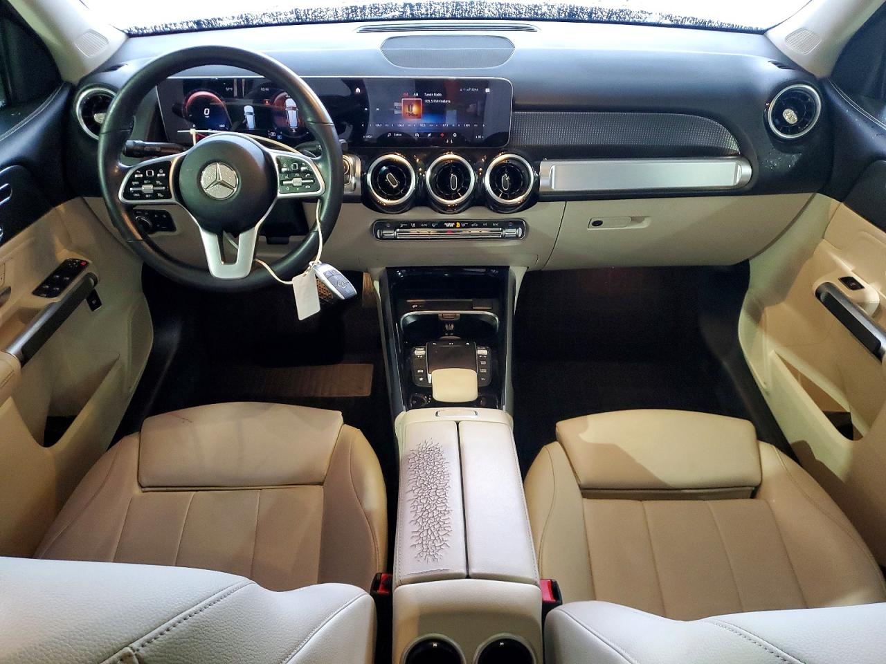 2021 MERCEDES-BENZ GLB 250 4MATIC photo 8