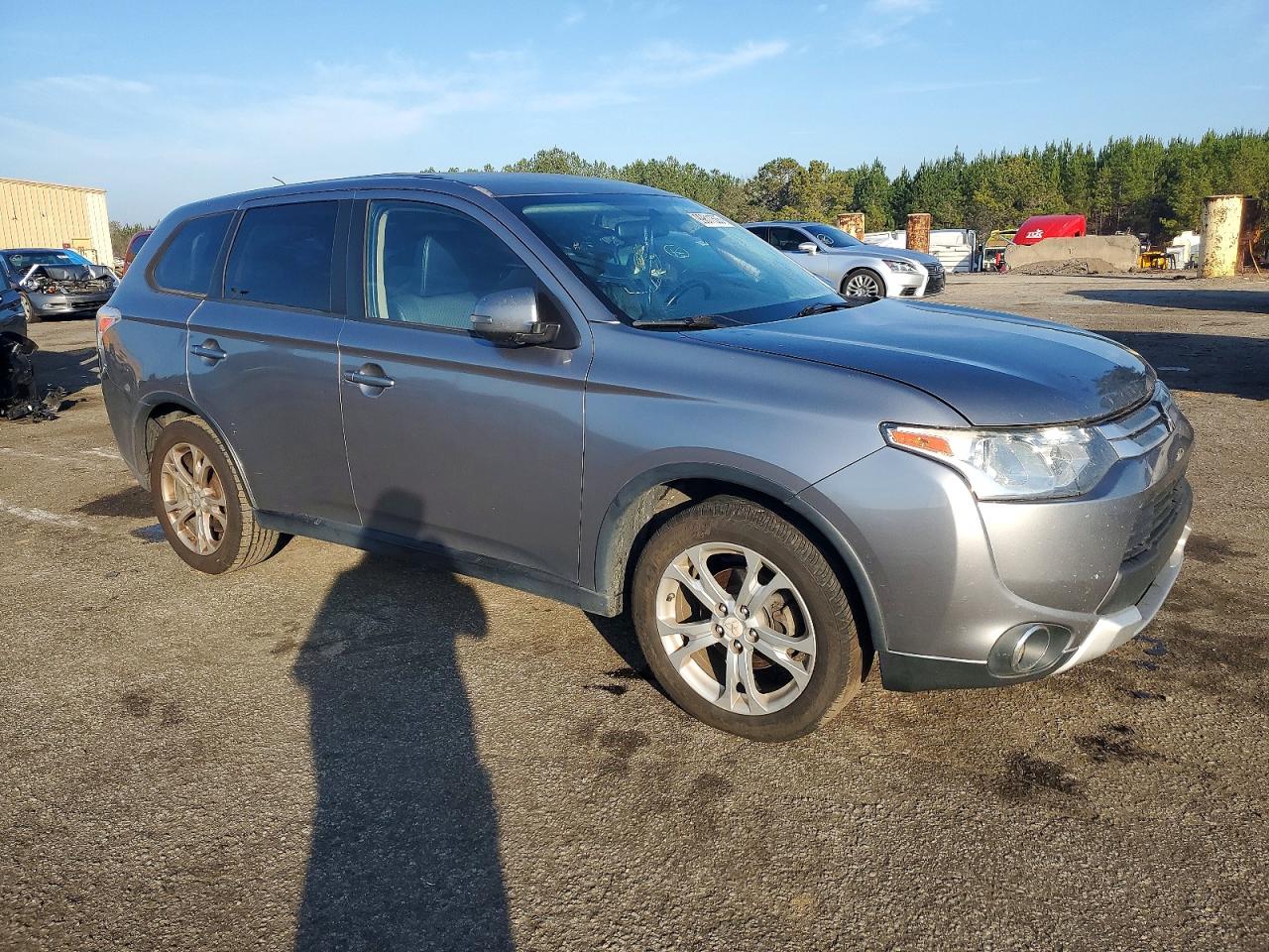 2015 MITSUBISHI OUTLANDER SE photo 7