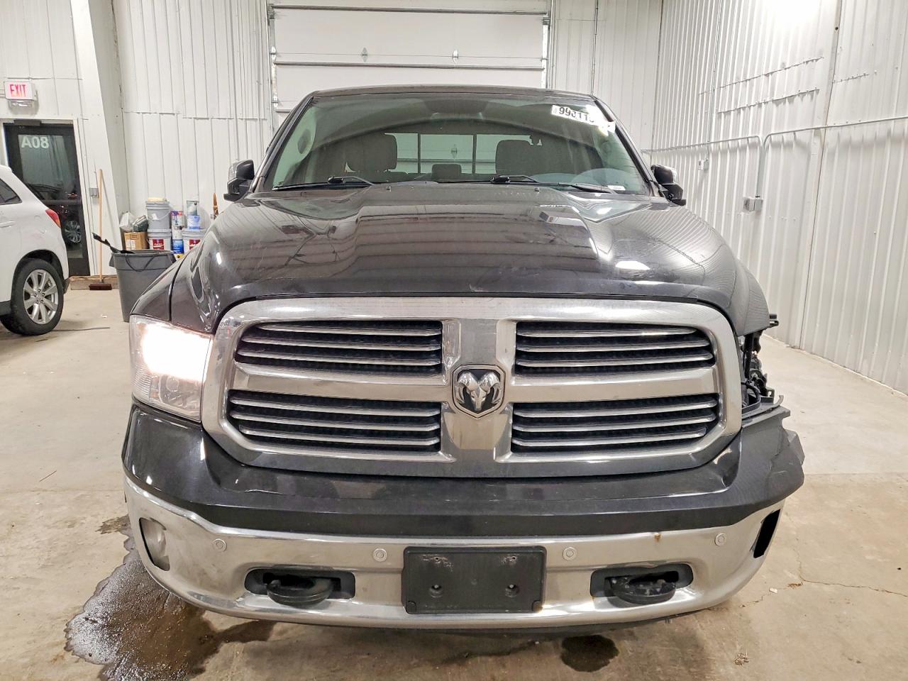 2017 RAM 1500 SLT photo 5