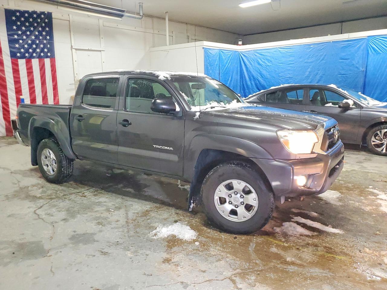 2013 TOYOTA TACOMA photo 4