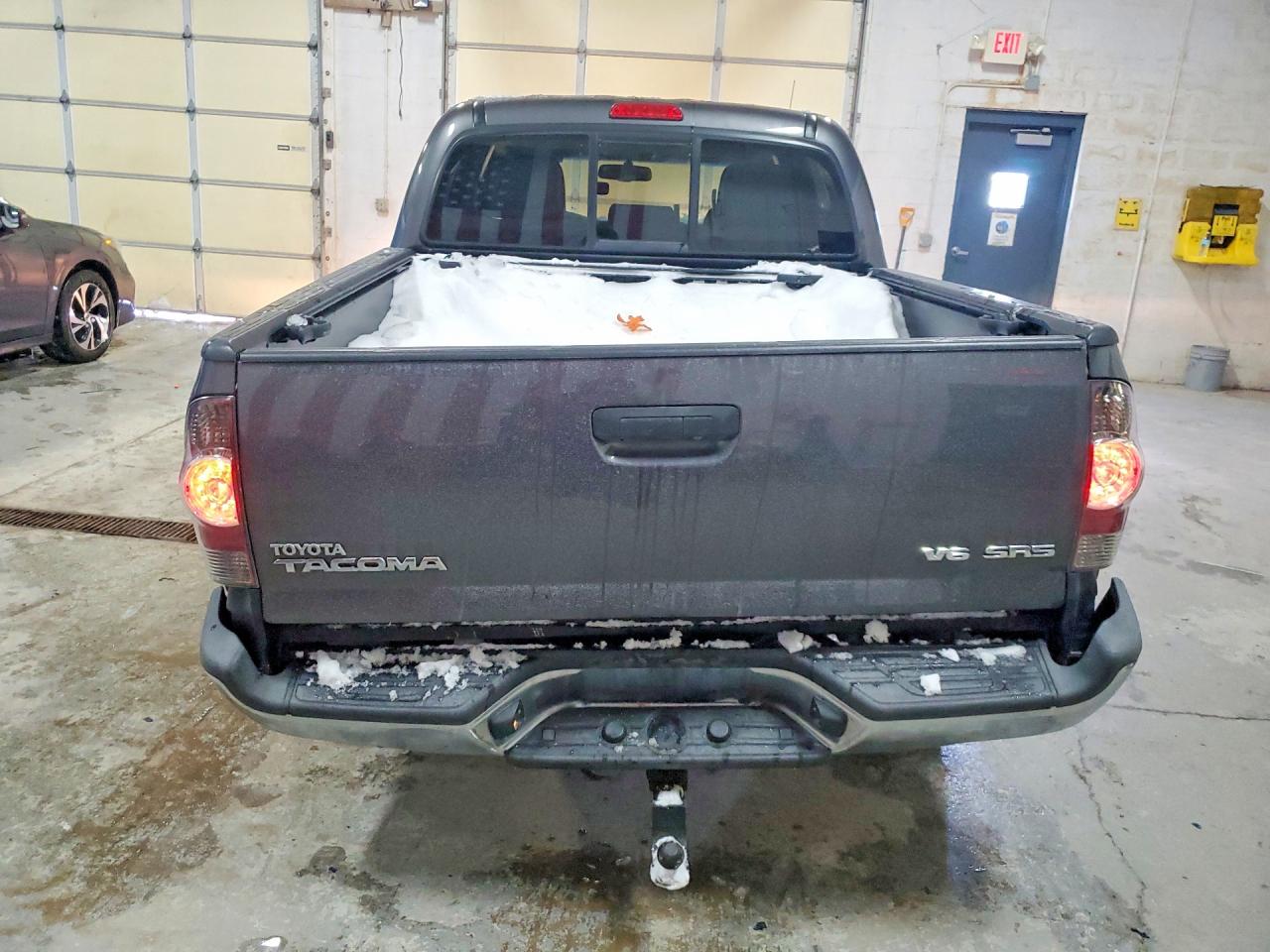 2013 TOYOTA TACOMA photo 6