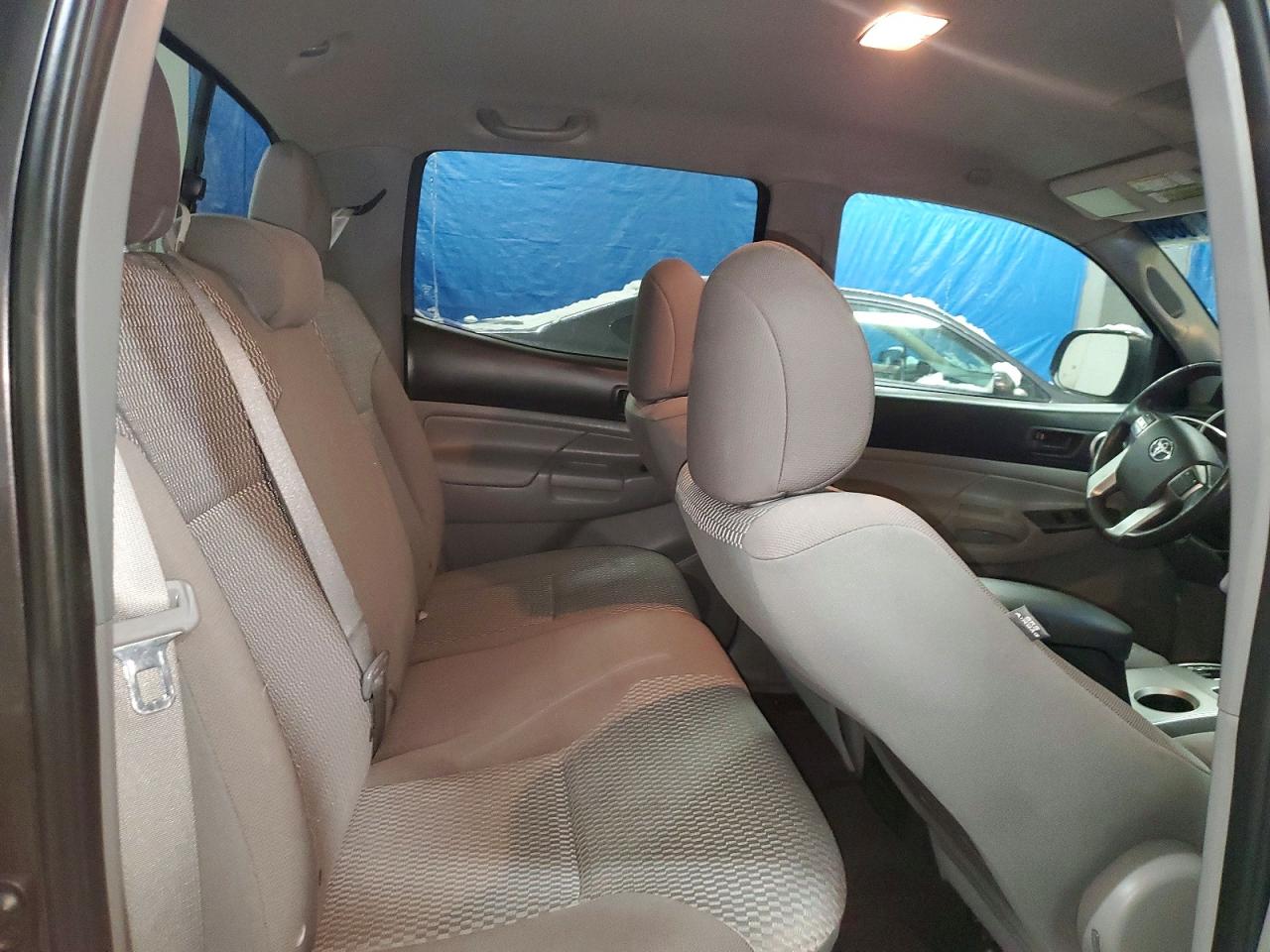 2013 TOYOTA TACOMA photo 10