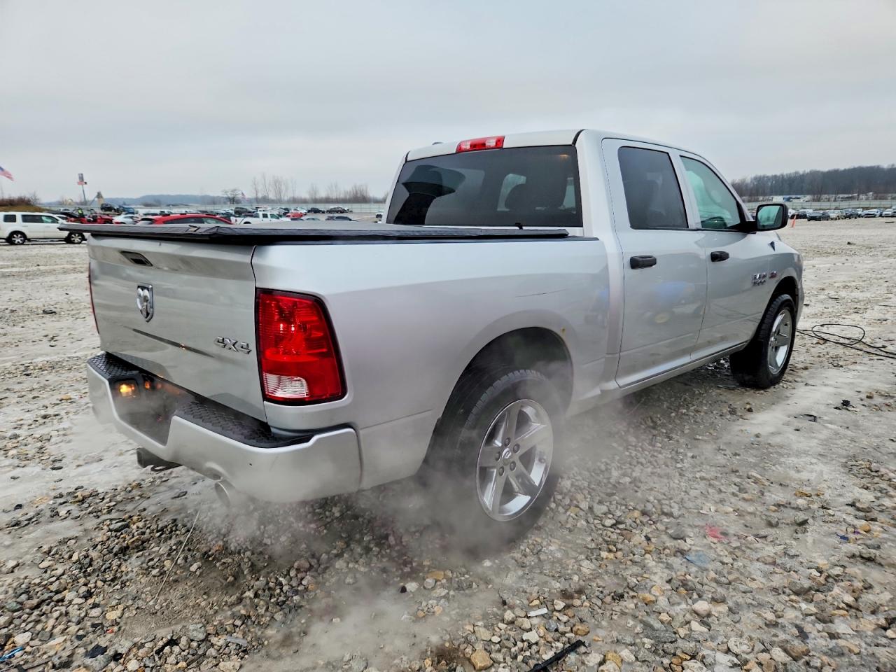 2014 RAM 1500 ST photo 7