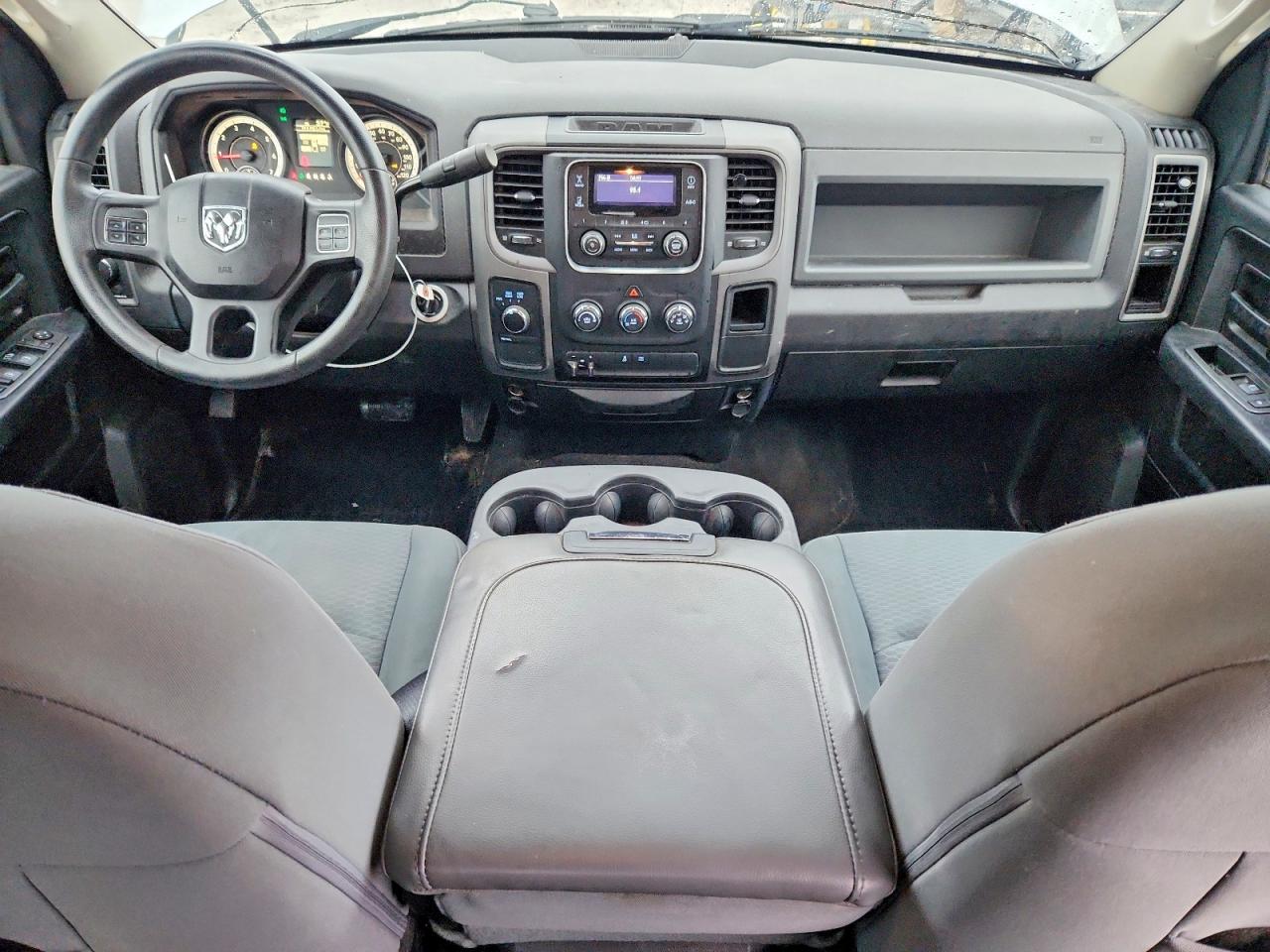 2014 RAM 1500 ST photo 22