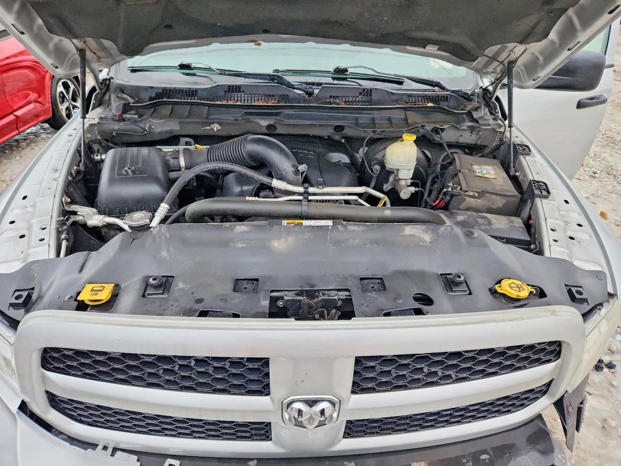 2014 RAM 1500 ST photo 31