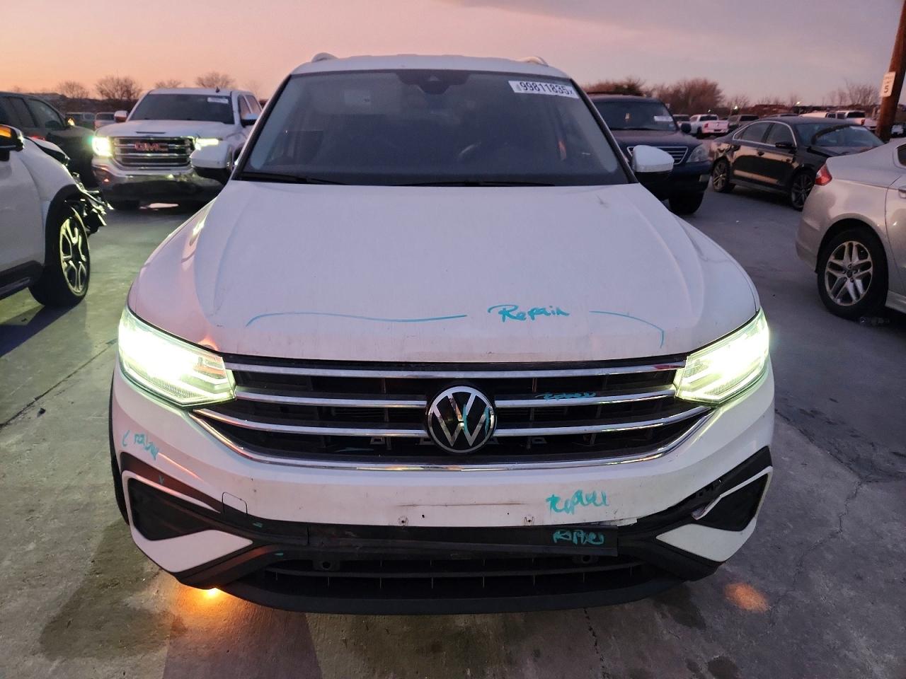 2024 VOLKSWAGEN TIGUAN SE photo 5