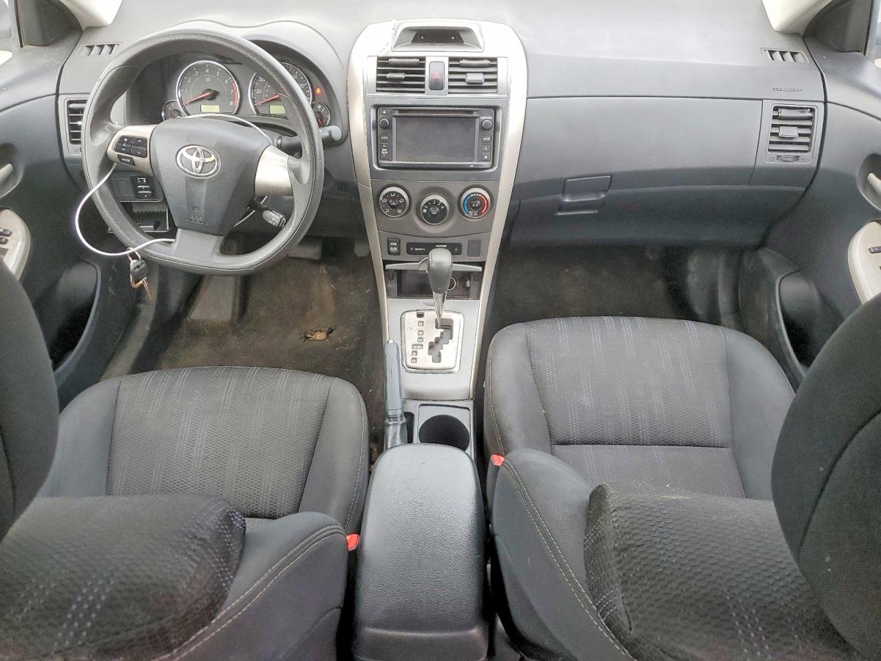 2013 TOYOTA COROLLA BASE photo 22