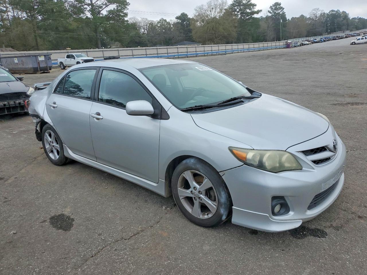 2013 TOYOTA COROLLA BASE photo 10