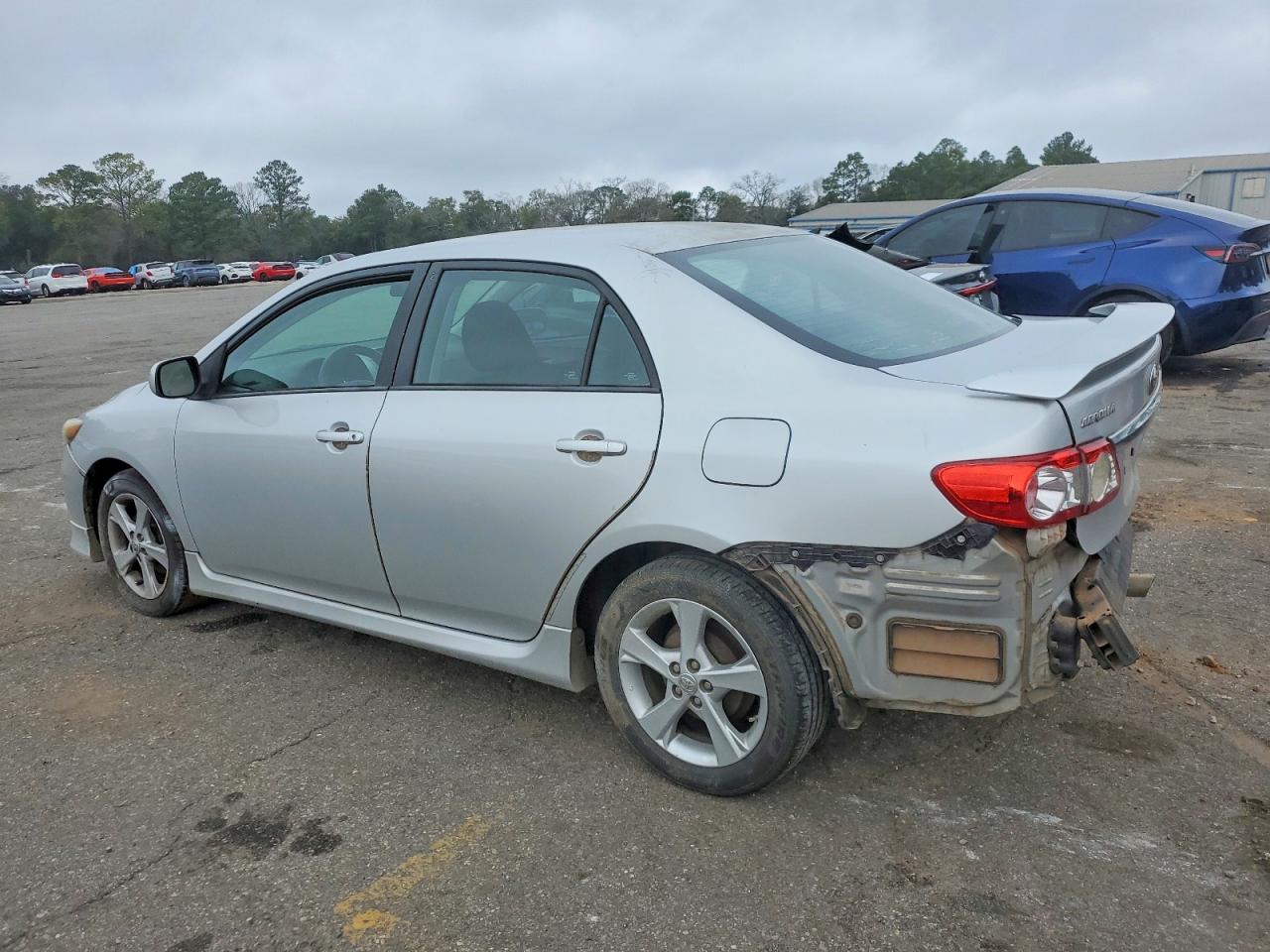 2013 TOYOTA COROLLA BASE photo 4