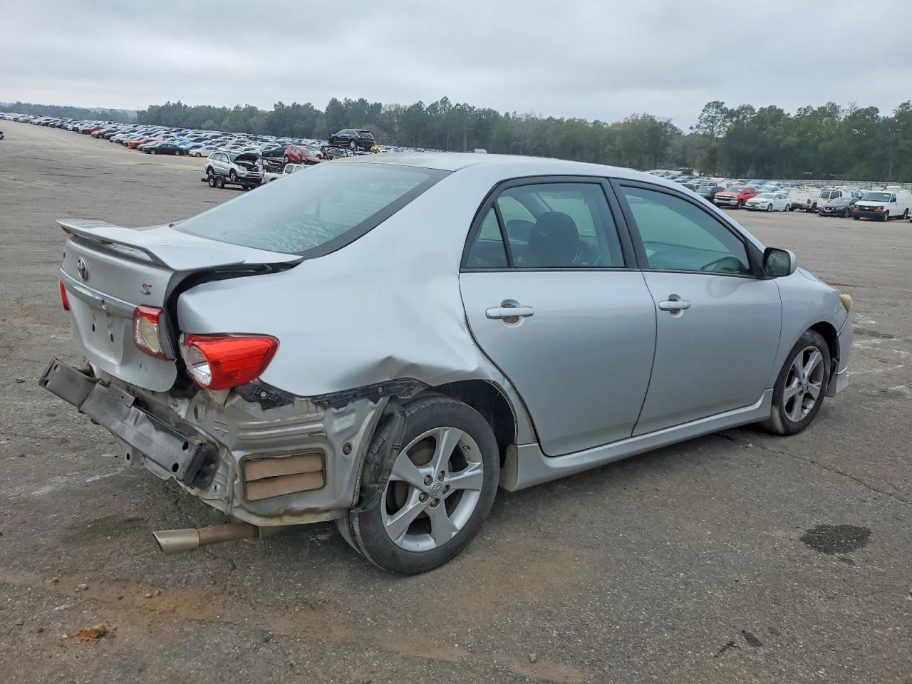 2013 TOYOTA COROLLA BASE photo 7