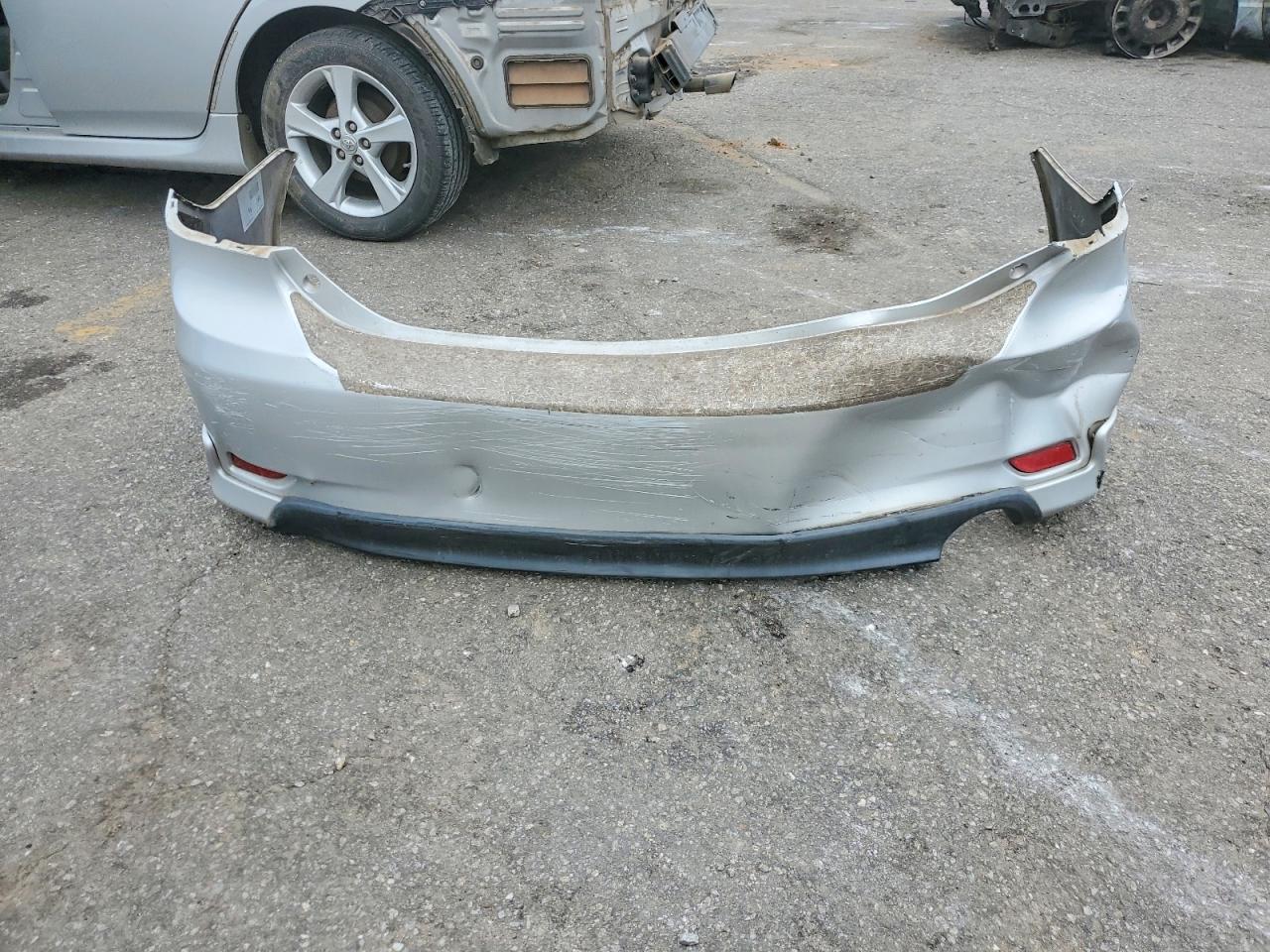 2013 TOYOTA COROLLA BASE photo 34