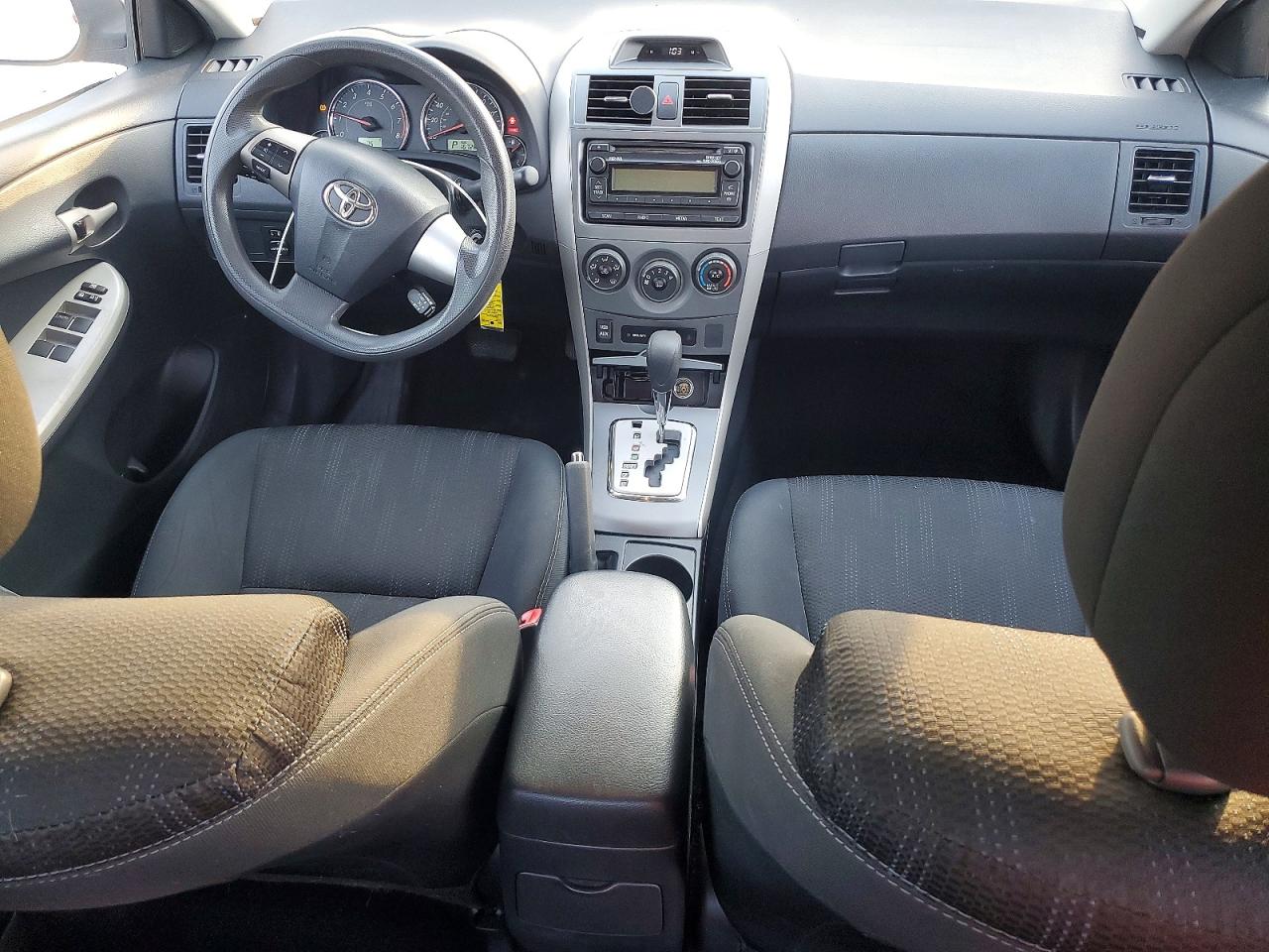 2012 TOYOTA COROLLA BASE photo 8