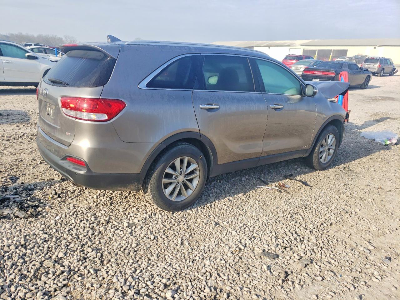 2016 KIA SORENTO LX photo 3