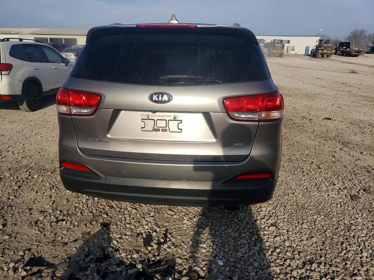 2016 KIA SORENTO LX photo 6