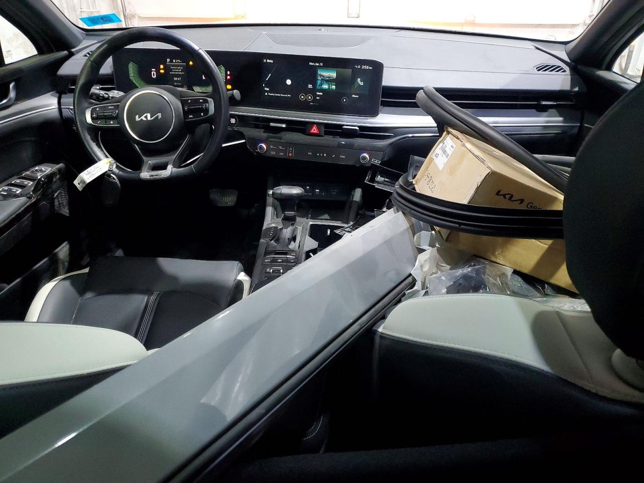 2025 KIA K5 GT LINE photo 8