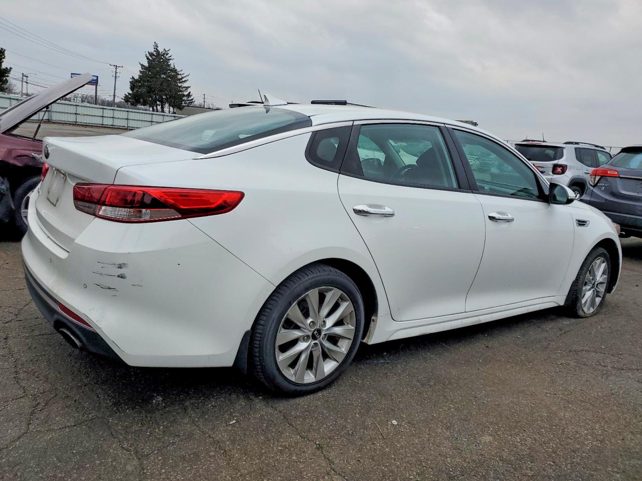 2018 KIA OPTIMA LX photo 3
