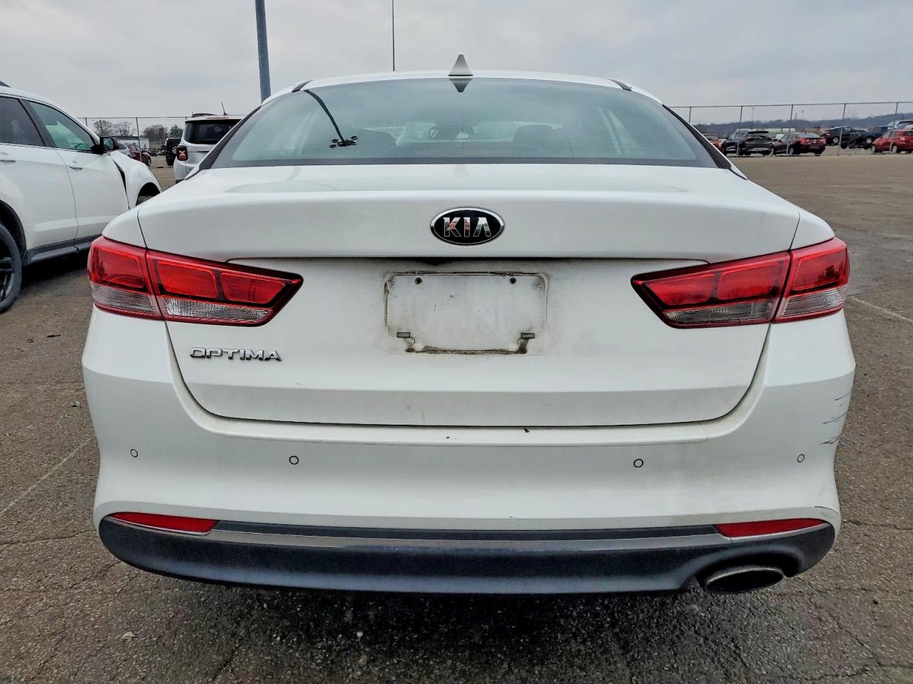 2018 KIA OPTIMA LX photo 6