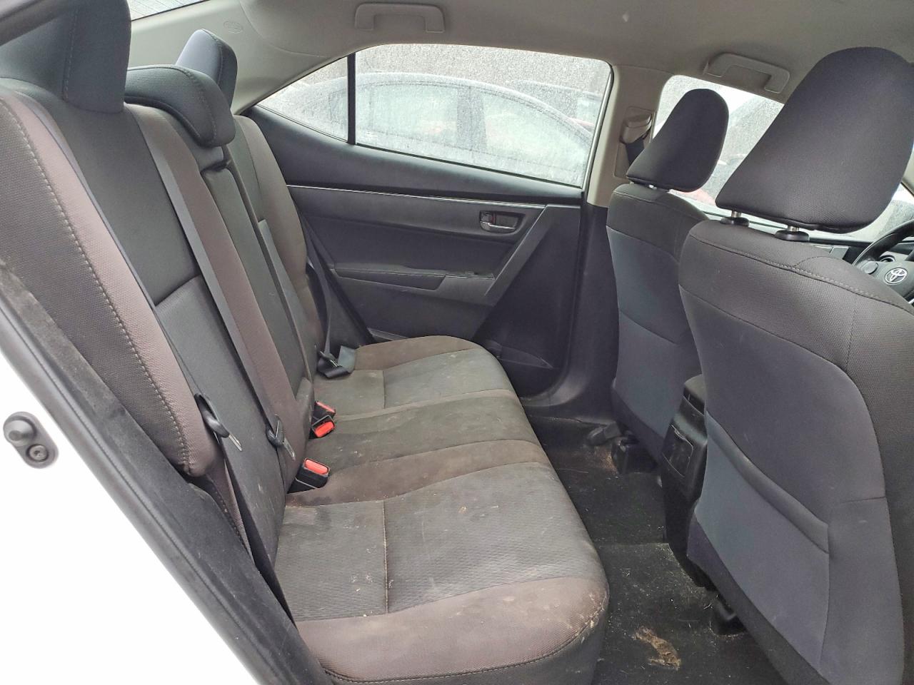2017 TOYOTA COROLLA L photo 28