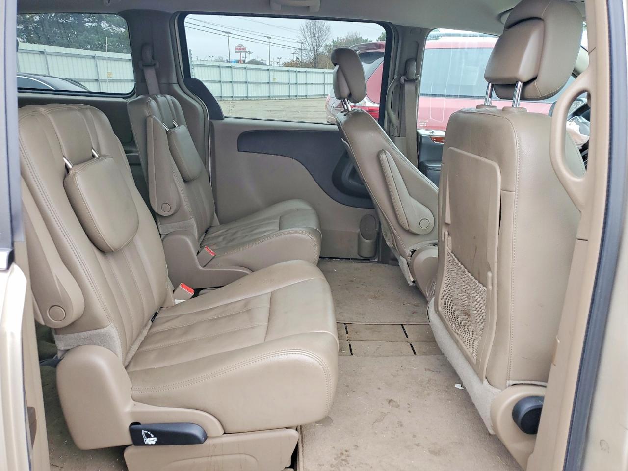 2013 CHRYSLER TOWN & COUNTRY TOURING photo 11