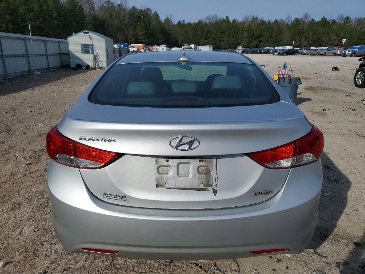 2012 HYUNDAI ELANTRA GLS photo 6