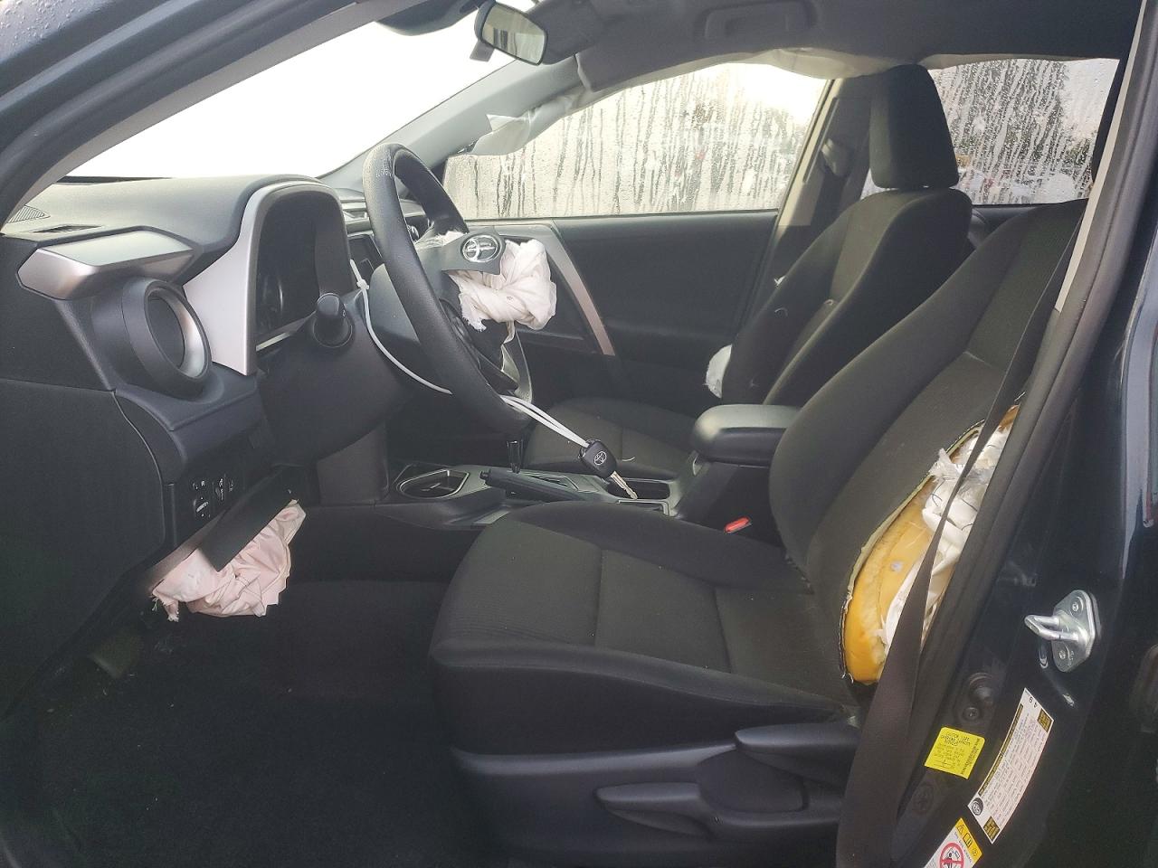 2017 TOYOTA RAV4 LE photo 7
