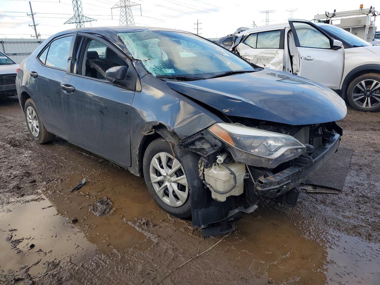 2014 TOYOTA COROLLA L photo 4
