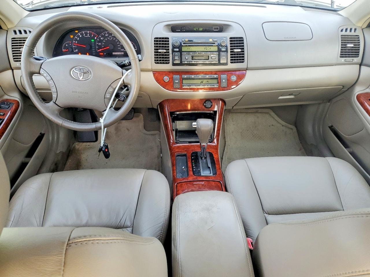 2005 TOYOTA CAMRY LE photo 8
