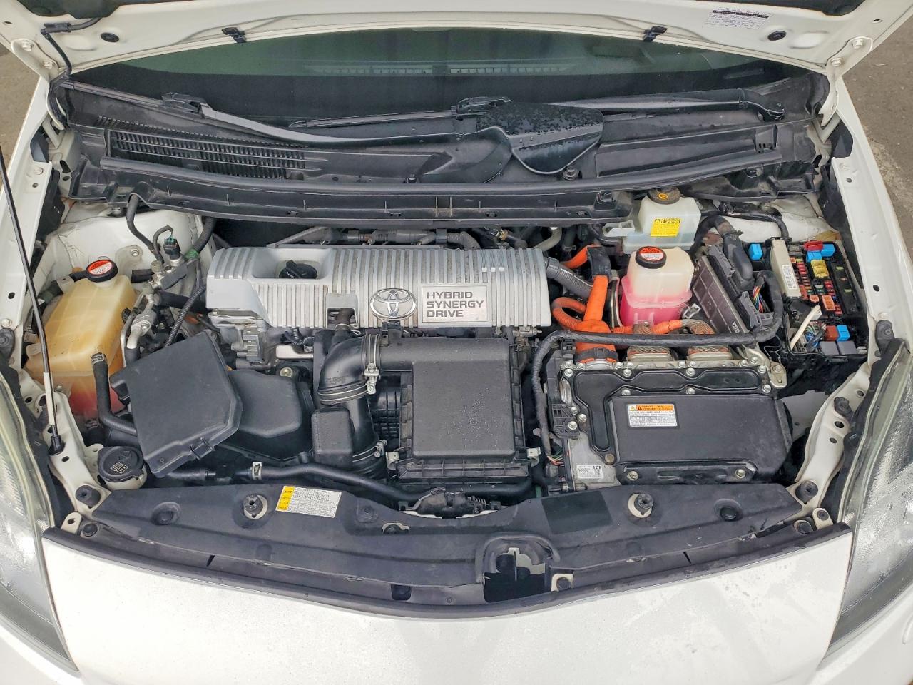 2015 TOYOTA PRIUS photo 11