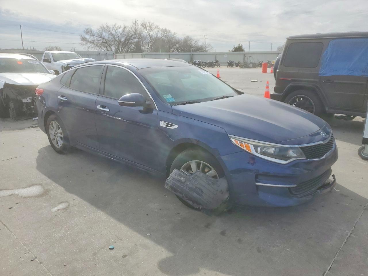 2016 KIA OPTIMA LX photo 4