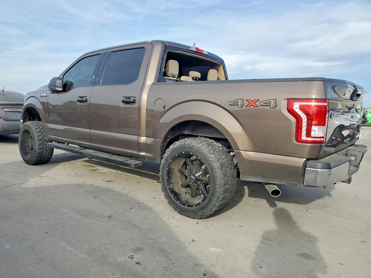 2017 FORD F150 SUPERCREW photo 2