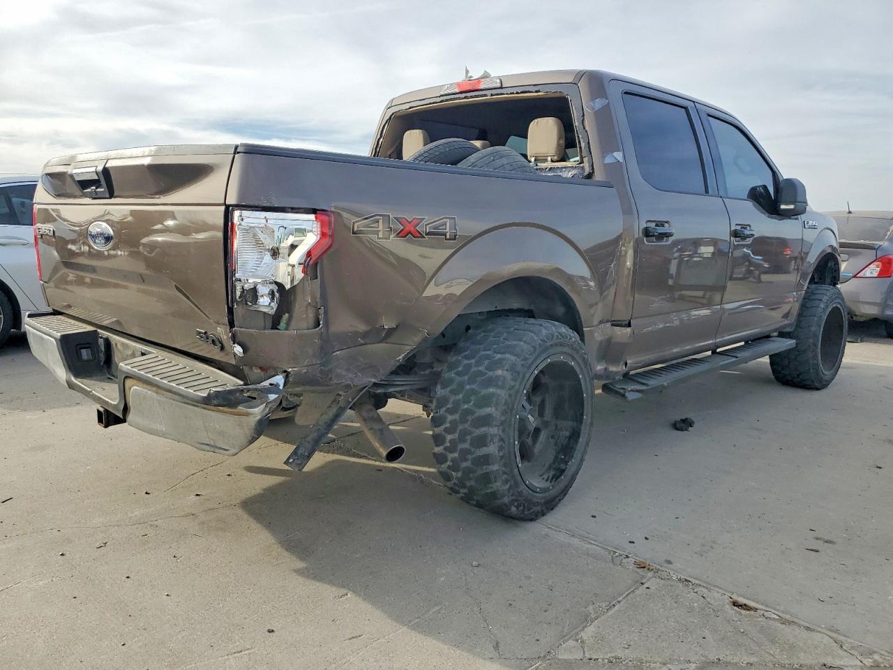2017 FORD F150 SUPERCREW photo 3