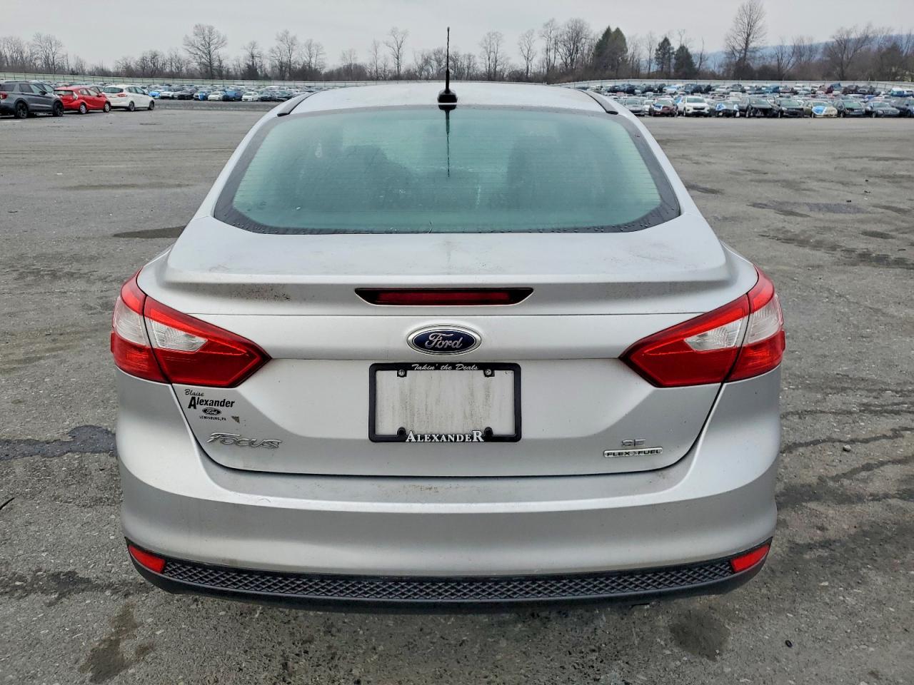2014 FORD FOCUS SE photo 6