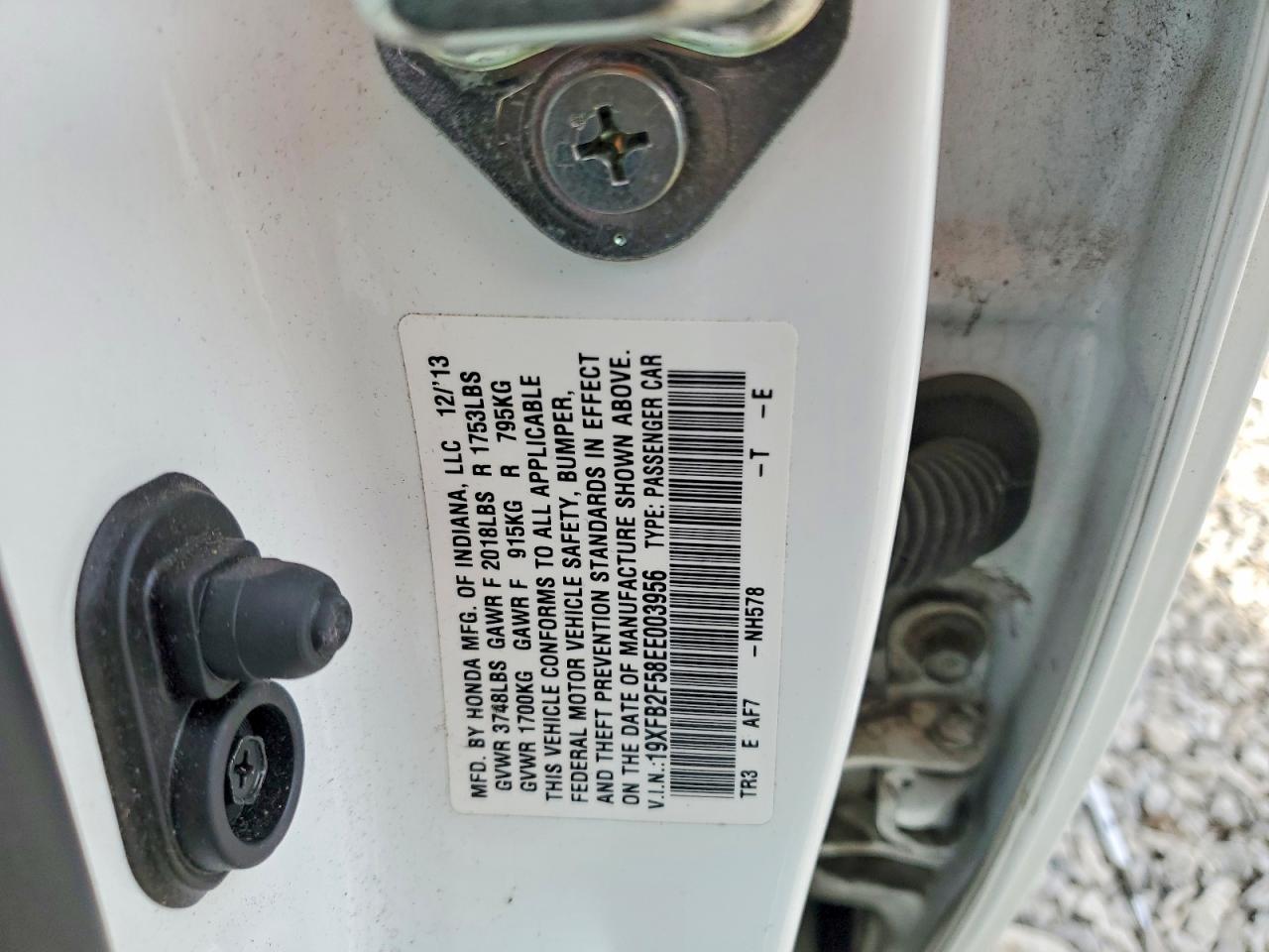 2014 HONDA CIVIC LX photo 13