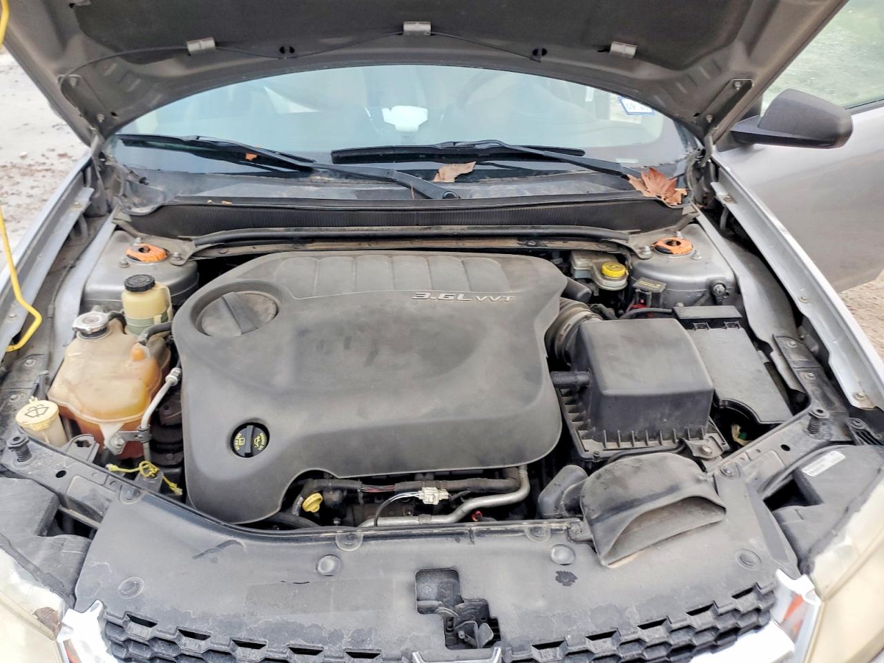2014 DODGE AVENGER SE photo 11
