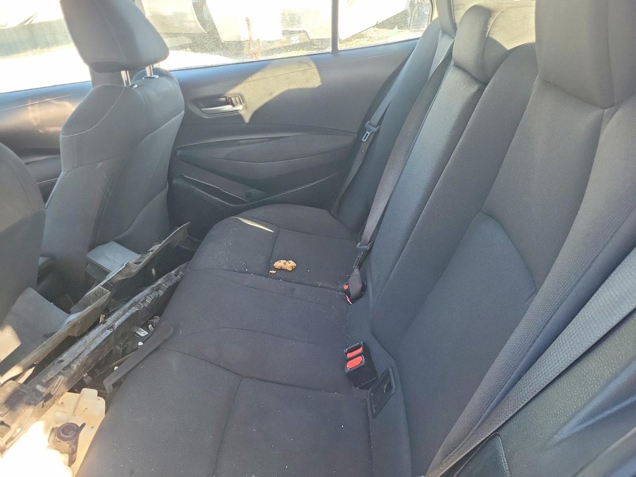 2021 TOYOTA COROLLA LE photo 10