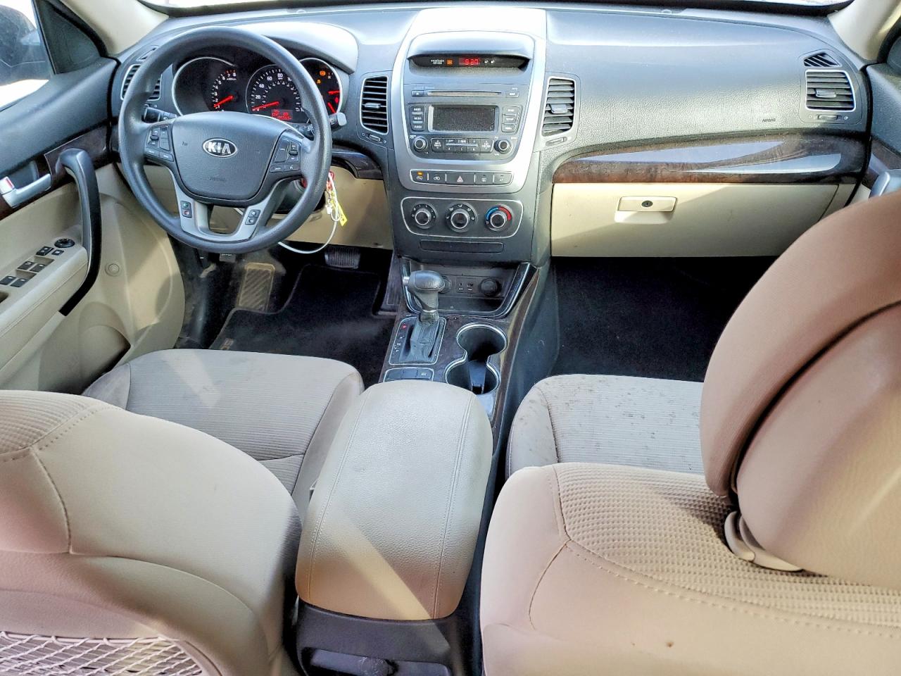 2015 KIA SORENTO LX photo 8