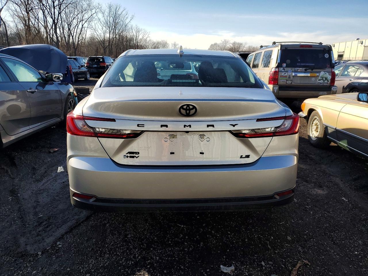 2025 TOYOTA CAMRY XSE photo 16