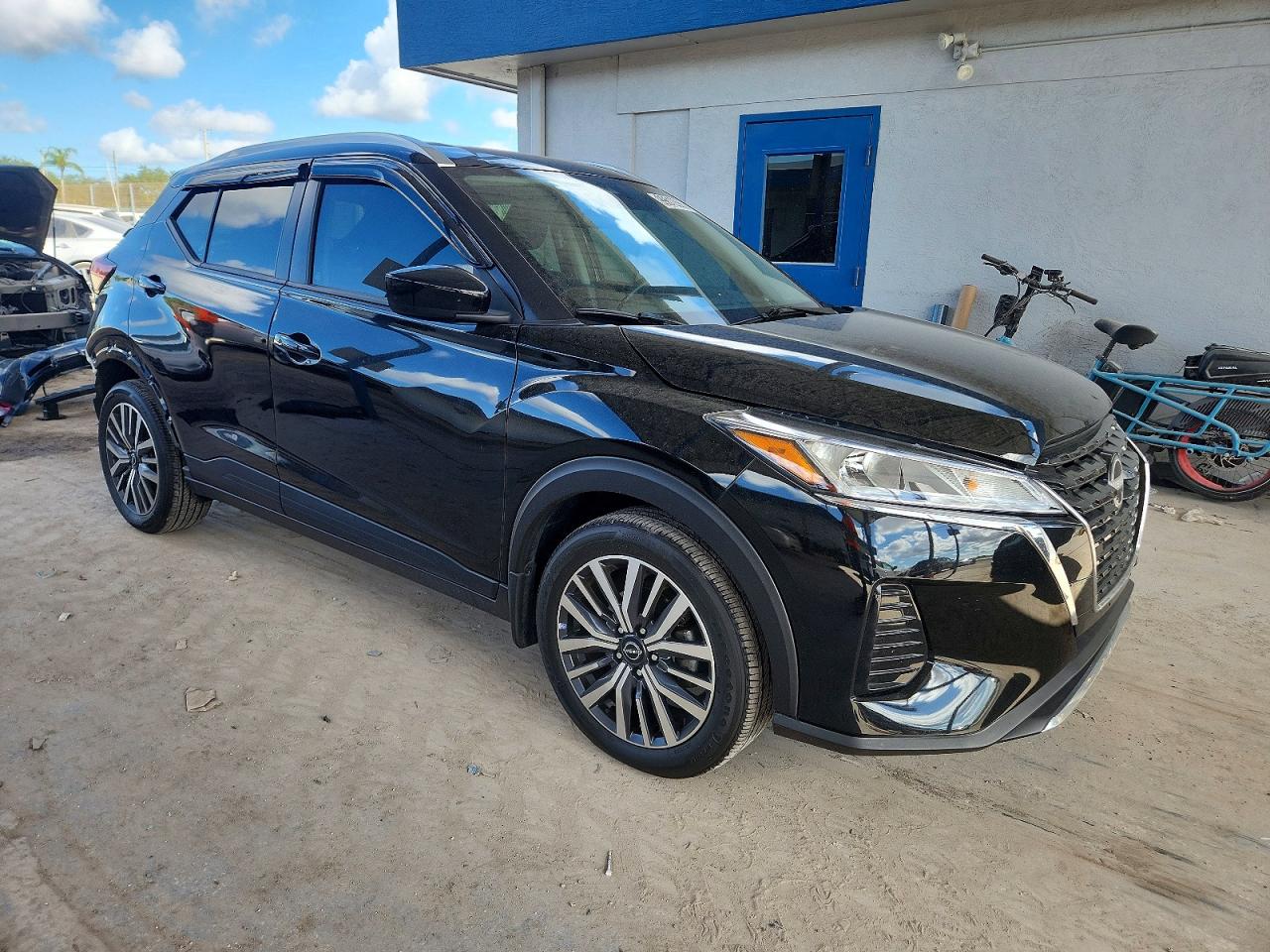 2023 NISSAN KICKS SV photo 4