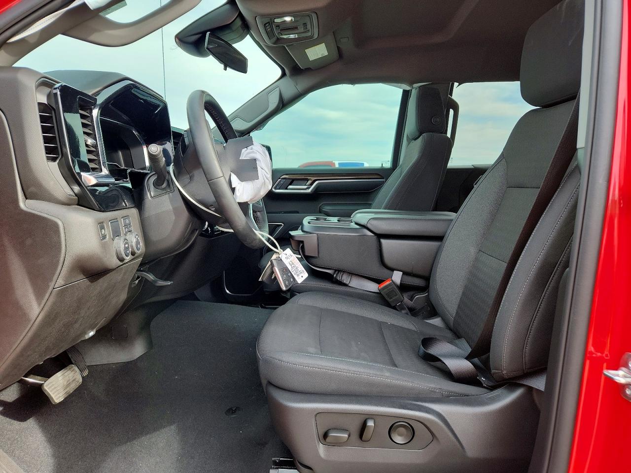 2025 CHEVROLET SILVERADO C1500 LT photo 7
