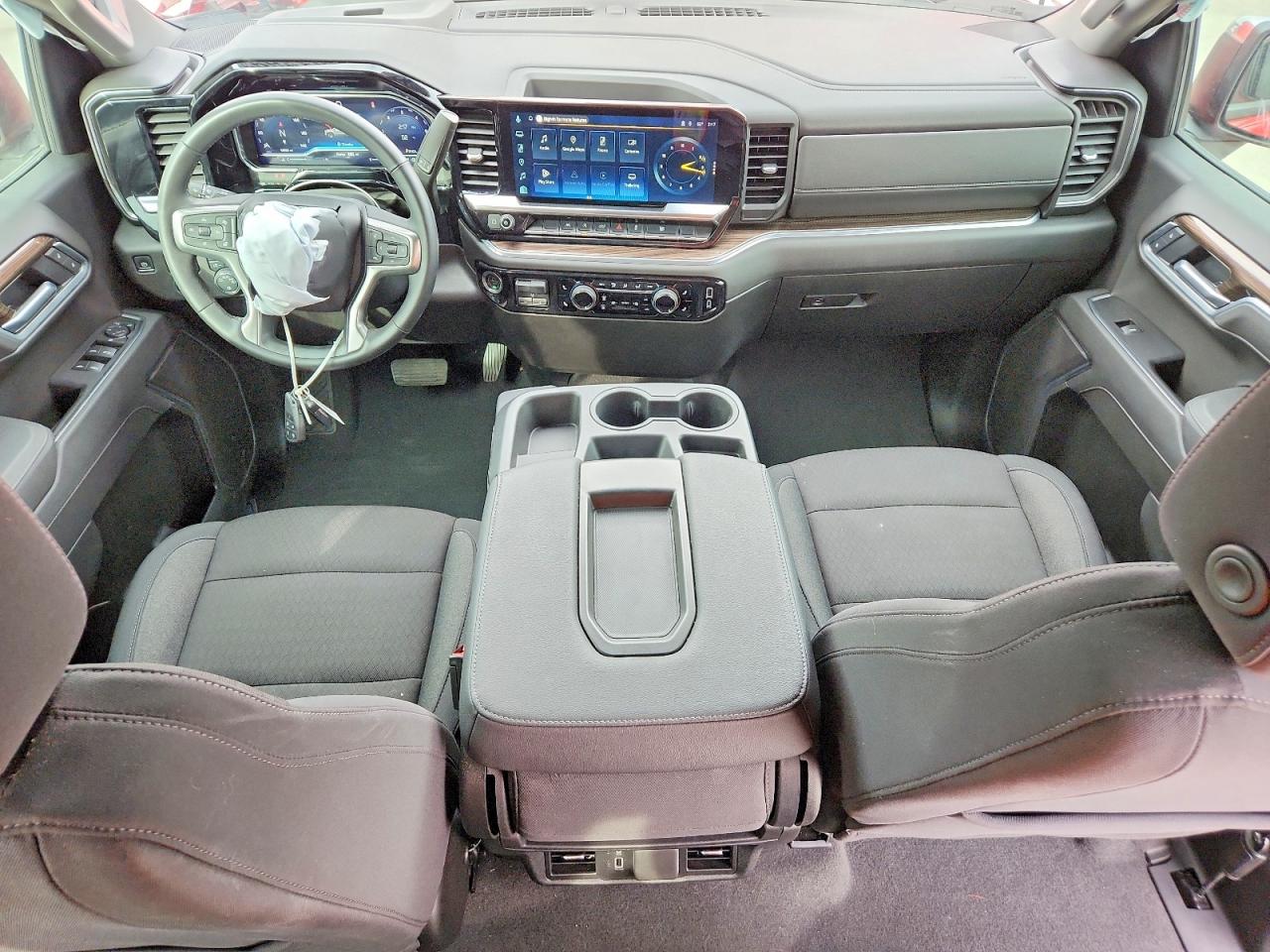 2025 CHEVROLET SILVERADO C1500 LT photo 8