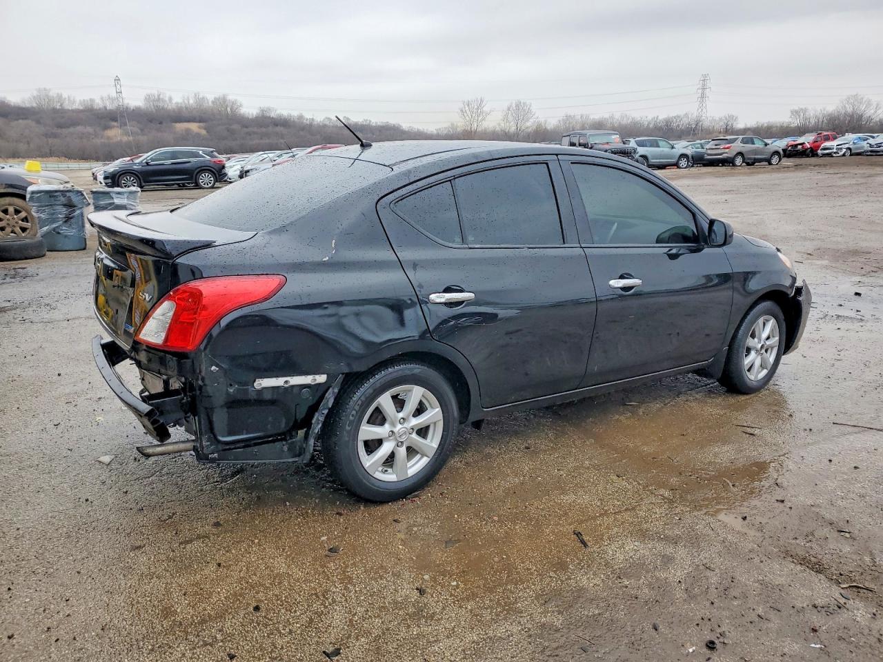 2014 NISSAN VERSA S photo 5
