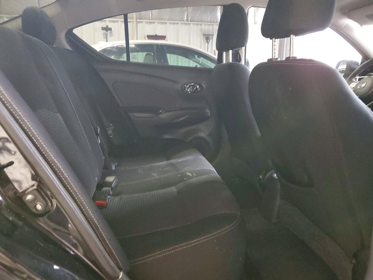 2014 NISSAN VERSA S photo 19