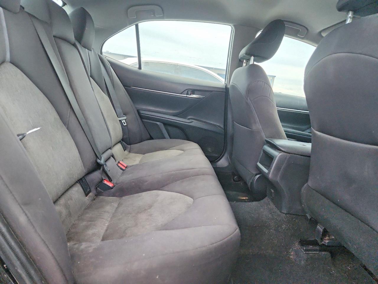 2023 TOYOTA CAMRY LE photo 10