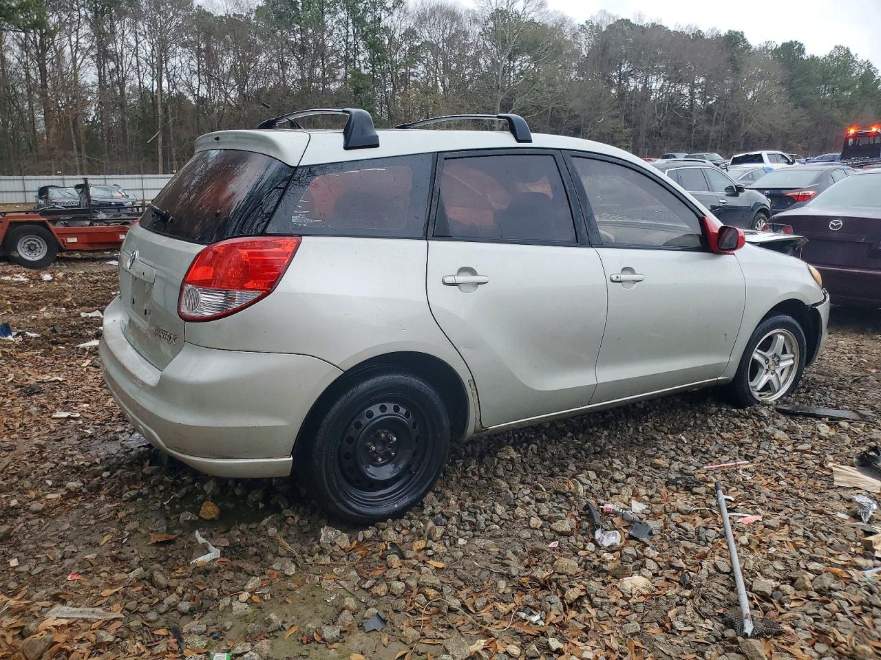 2003 TOYOTA COROLLA MATRIX XR photo 3