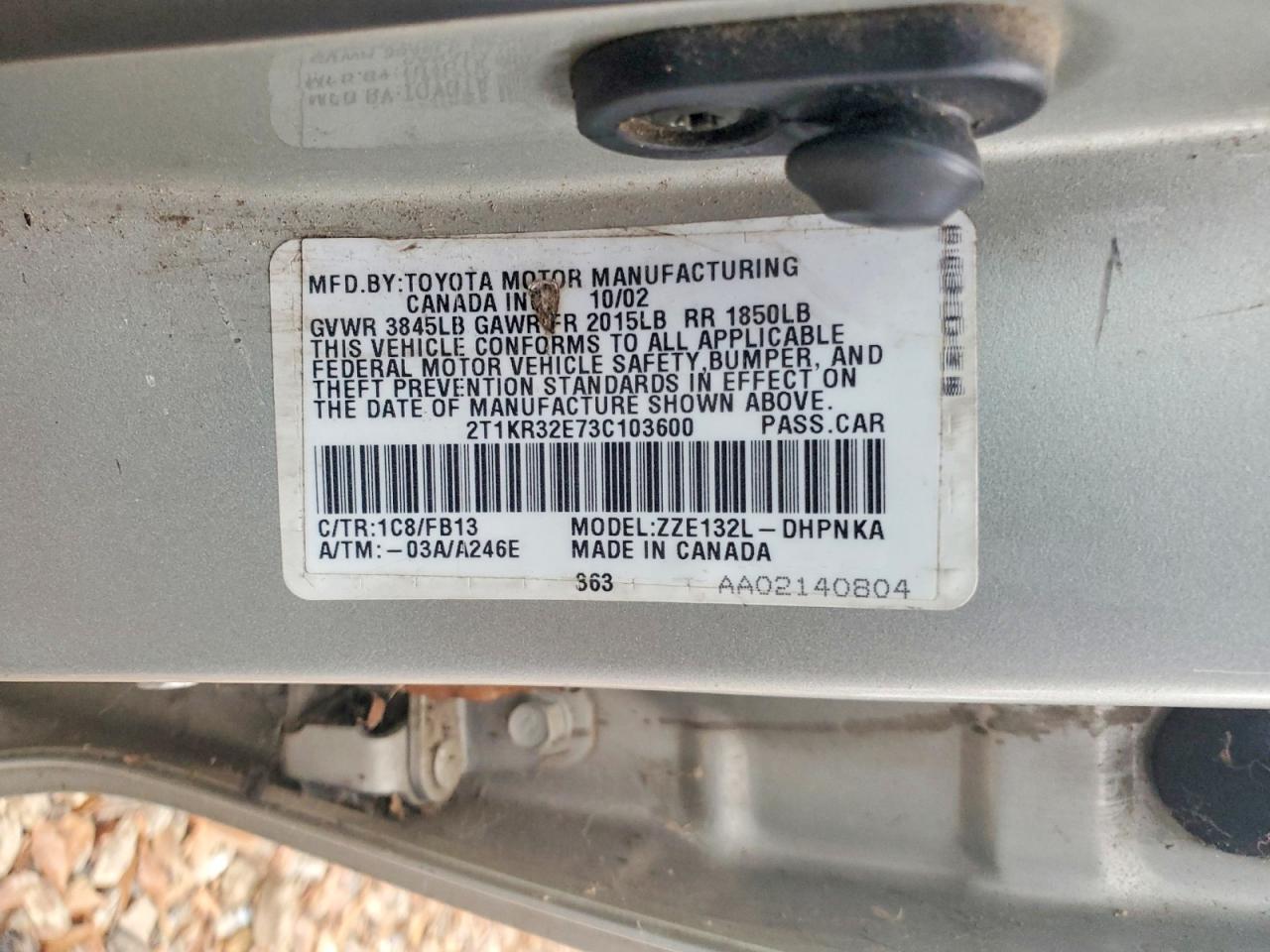 2003 TOYOTA COROLLA MATRIX XR photo 12